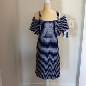 New Dress. Size 10. Can be worn two ways.